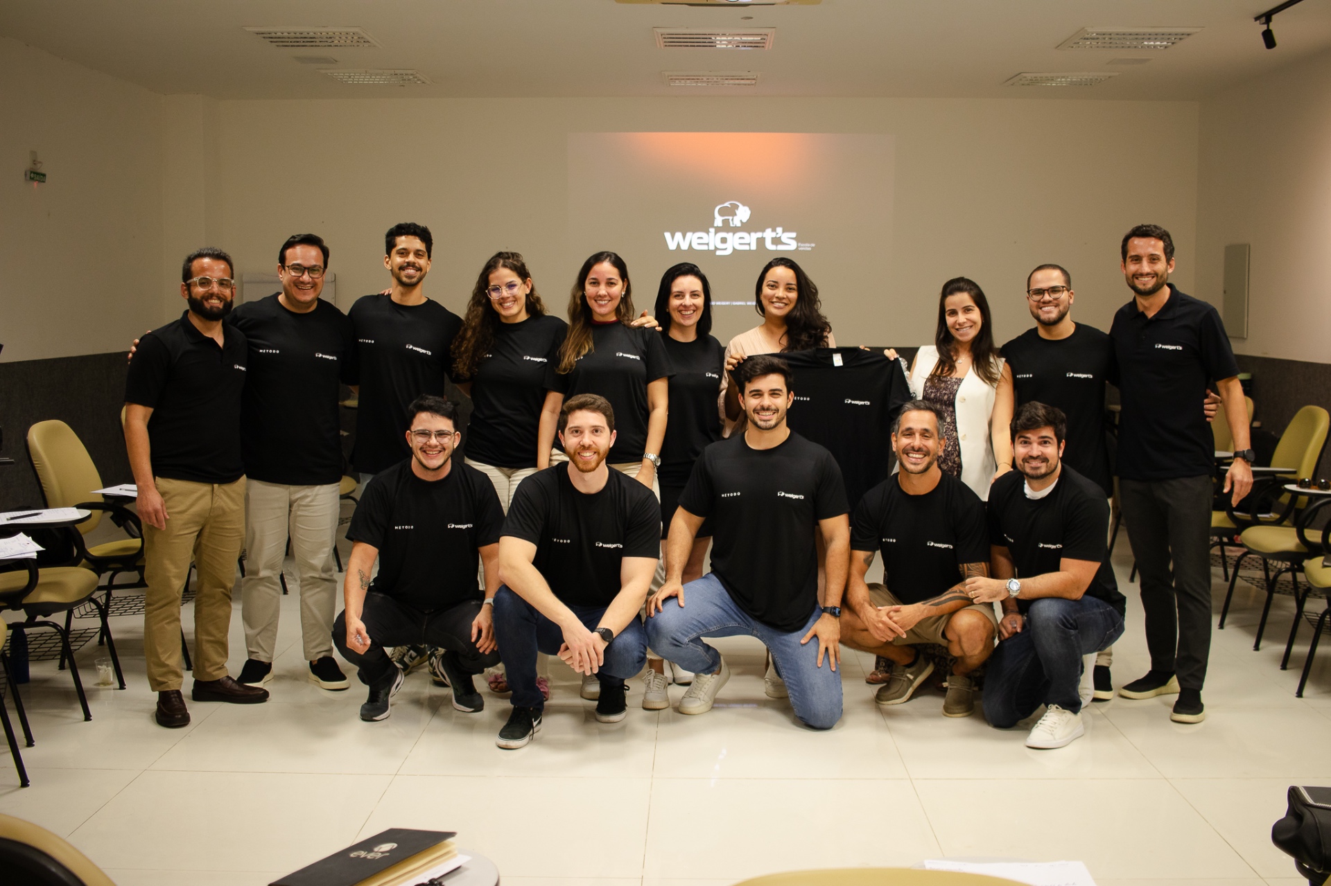 Equipe Weigert's após treinamento de método de vendas